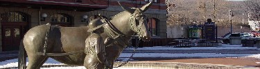Photo of mule statue at Cumberland, MD